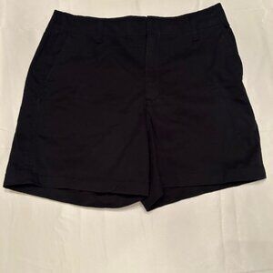 GAP shorts - womens size 6 black